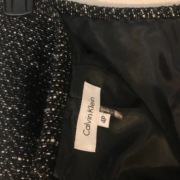 Calvin Klein Tweed Pencil Skirt Size 4 Petite - Picture 2 of 3